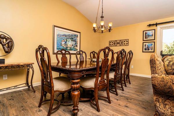 Fotografie 6: 2BR - Luxury vinyl floors - Pool - hot tub - 4304