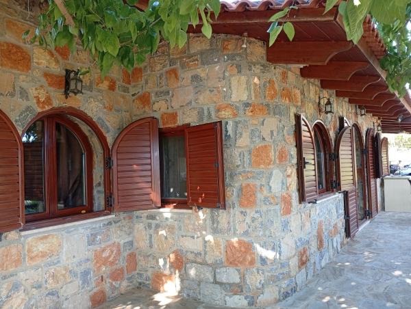 Auf dem Foto ist das Objekt Villa Despoina in der Stadt Amarinthos zu sehen.