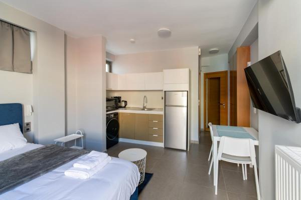 A la foto es mostra l'objecte Odeio UpTown urban stay studio situat a la ciutat de Patra.