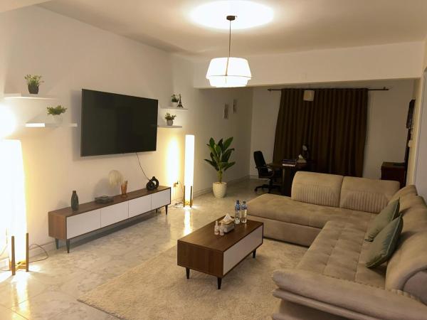 A la foto es mostra l'objecte Cozy House In Heart Of The City situat a la ciutat de El Caire.