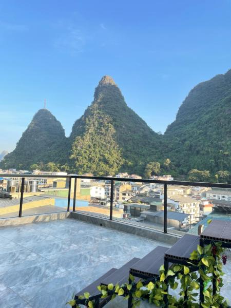 A la foto es mostra l'objecte Yangshuo Yihan Resort Hotel situat a la ciutat de Yangshuo.