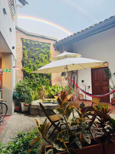 På billedet ses objektet HOTEL CASA BRESSE beliggende i byen Cali.