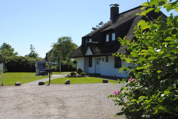 Na fotografii je vidět objekt Haus Nordseebude Oli - OG links Nordseebude nacházející se ve městě St. Peter-Ording.