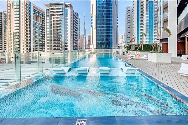 A la foto es mostra l'objecte 1Bhk Converted To 2Bhk Near Downtown Canal View situat a la ciutat de Dubai.
