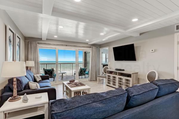 Fully Renovated Oceanfront Getaway With A Modern Coastal Feel And Amazing Ocean Views! 782 Amelia By The Sea - Fernandina Beach, FL