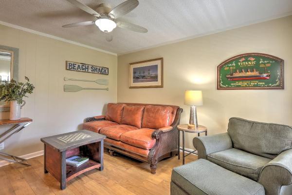 Photo 6 : Largest unit in Hilton Head Resort with Washer& Dryer in Unit