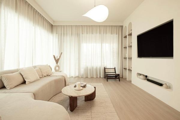Na zdjęciu widoczny jest obiekt Seraya Residence 1 - 4BDR - Burj Views - Amenities położony w mieście Dubaj.
