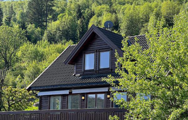 写真にはHerad市にあるAmazing Home In Farsund With Wifiが写っています。