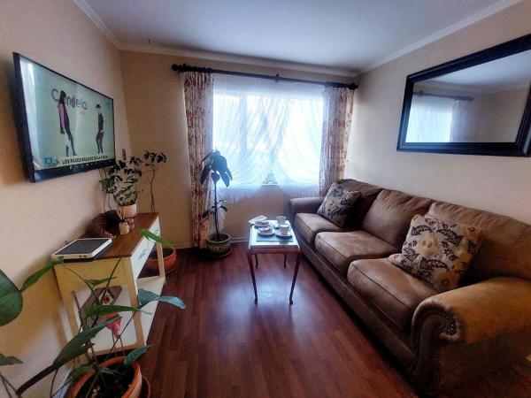 写真にはコンセプシオン市にあるAmplio Departamento en Centro de Concepción con estacionamiento 2D-2Bが写っています。