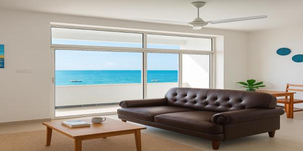 写真にはウロア市にあるSunrise Serenity - Beachfront 2BR Apartment with Balcony & Sunrise Views in Uroa, Zanzibarが写っています。