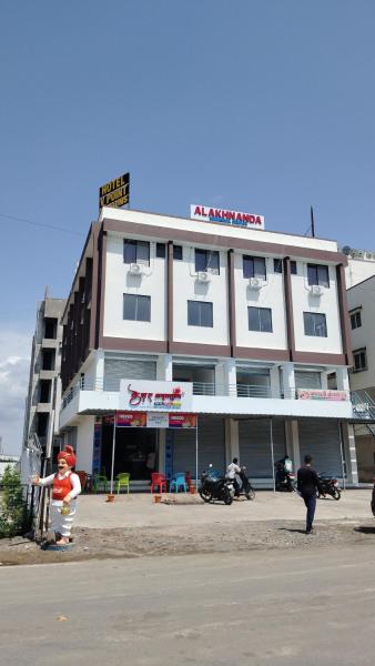 Auf dem Foto ist das Objekt Hotel V Point in der Stadt Achād zu sehen.