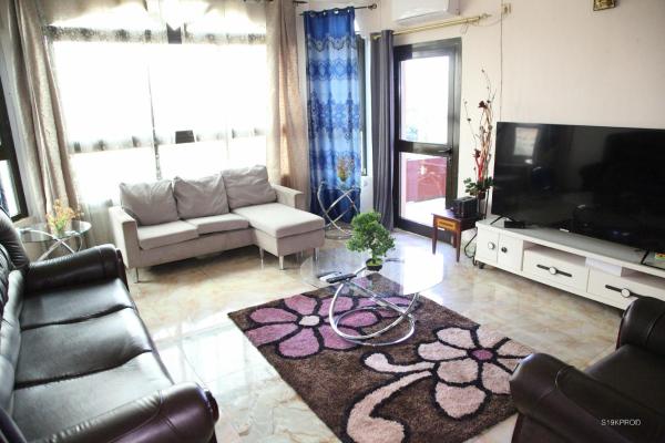 Auf dem Foto ist das Objekt Chris Complex Executive Stays -Luxury Furnished Apartments and Guesthouses In Yaounde in der Stadt Jaunde zu sehen.