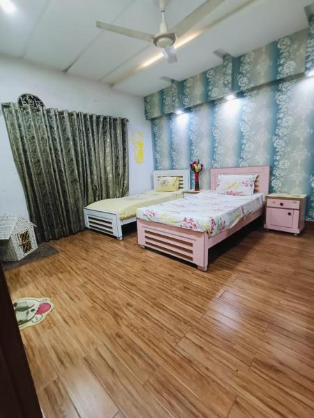 A la foto es mostra l'objecte Usman Sulman house situat a la ciutat de Dargai.