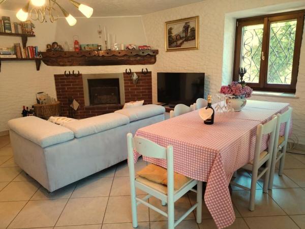 Na zdjęciu widoczny jest obiekt Mountain house with private garden położony w mieście Grumo.