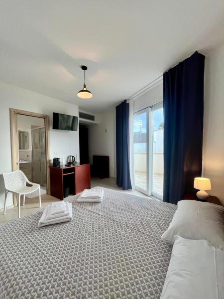 A la foto es mostra l'objecte Rooms del Moro situat a la ciutat de Patù.