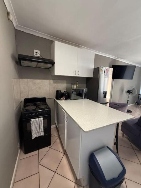 Photo 7 : 17D - Stylish Spacious Studio Scenic Balcony Views