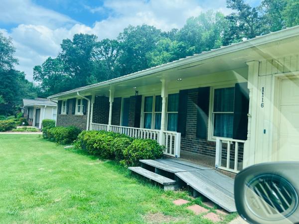 Nella foto è visibile l'oggetto Cozy Home in Lilburn, GA situato nella città di Lilburn.