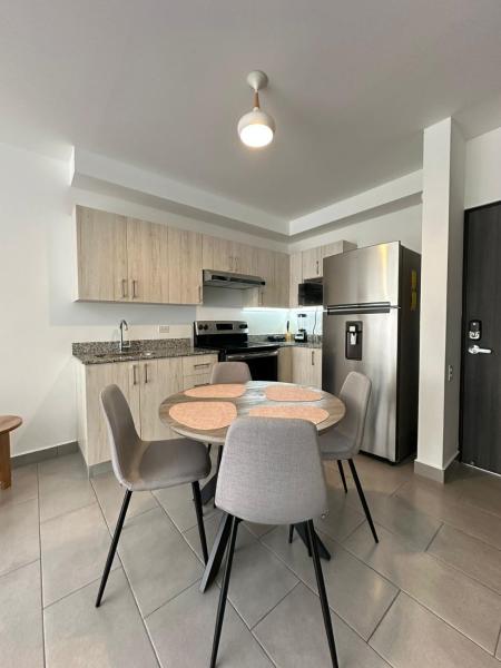 A la foto es mostra l'objecte Apartamento Casas del Árbol Condado Santa Rosa Santa Tecla situat a la ciutat de San Vicente.
