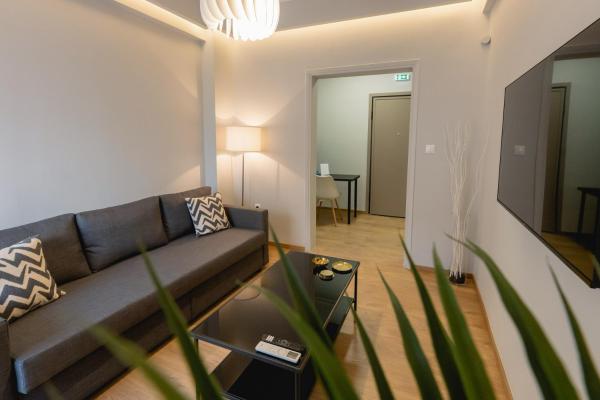 A la foto es mostra l'objecte Modern suite 34 situat a la ciutat de Patra.