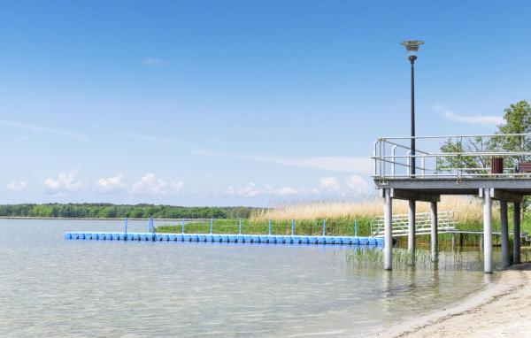 Awesome Home In Nowe Warpno With House Sea View - Usedom
