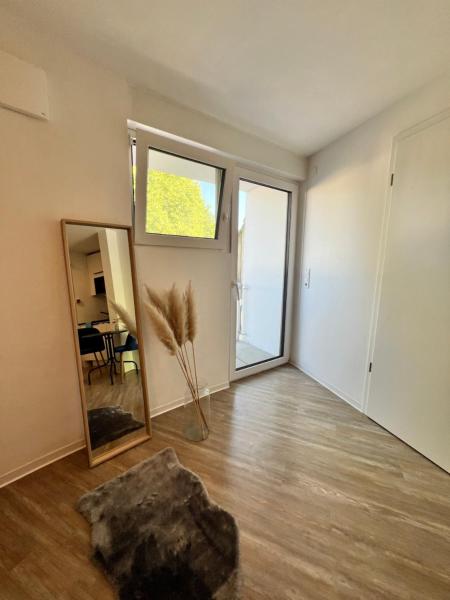 A la foto es mostra l'objecte Studio am Turm situat a la ciutat de Essen.