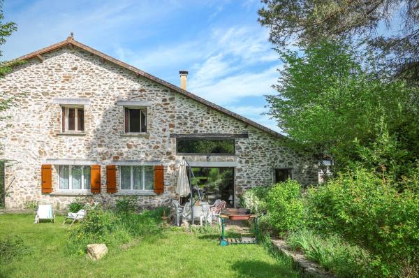A la foto es mostra l'objecte Gîte de plain-pied sans escaliers, Dordogne situat a la ciutat de Dournazac.