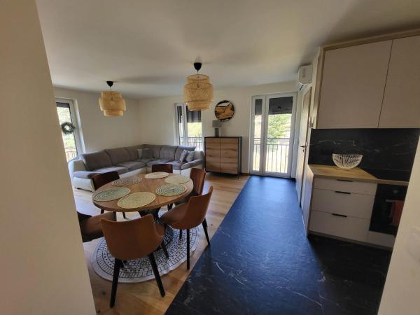 A la foto es mostra l'objecte Nowoczesny Apartament przy górze Witosza - Staniszów situat a la ciutat de Staniszów.