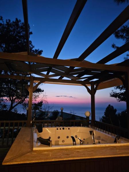 På billedet ses objektet Sapolto Villas Faralya beliggende i byen Fethiye.