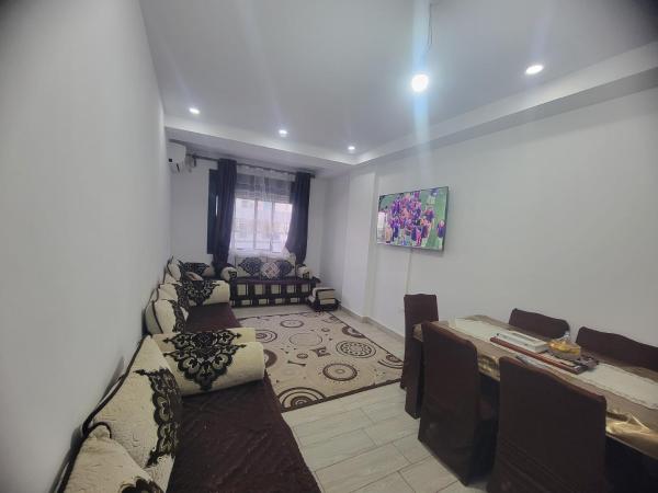 Très joli appartement, Delmonte