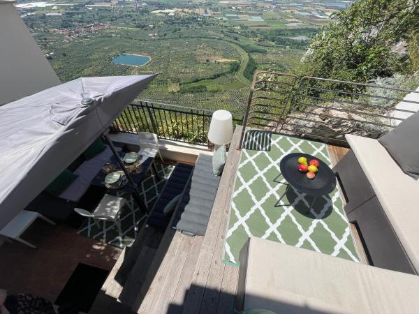 På billedet ses objektet Stalla suite con living esterno vista mozzafiato beliggende i byen Carpineto Romano.