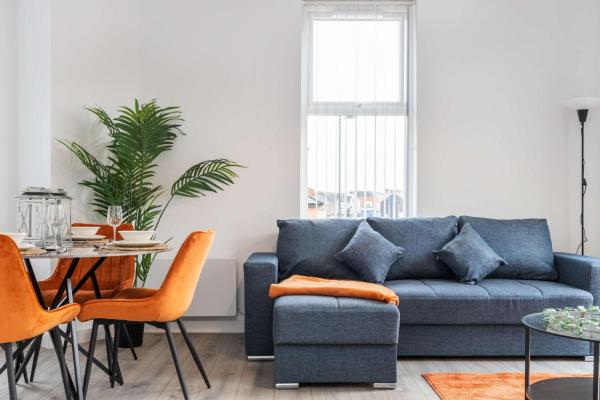 Inviting And Modern 2 Br Apartment Walk To Centre - Belfast
