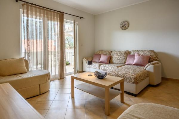 写真にはドニ・ストリヴ市にあるApartment Coast Stolivが写っています。