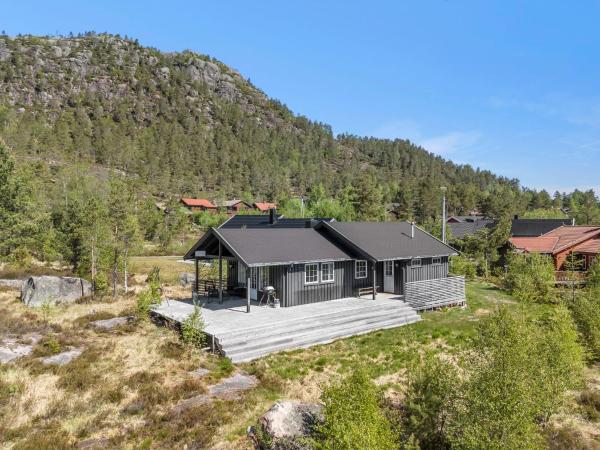 Nella foto è visibile l'oggetto Holiday Home Torebu by Interhome situato nella città di Øyuvstad.