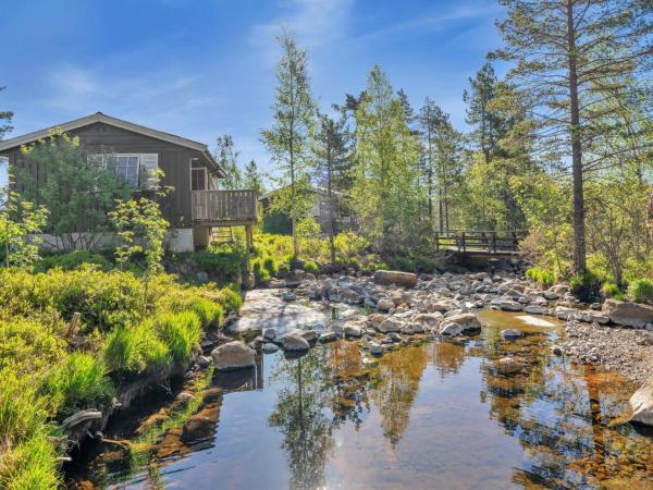 Nella foto è visibile l'oggetto Holiday Home Berthabu by Interhome situato nella città di Øyuvstad.