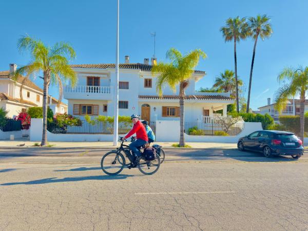 Auf dem Foto ist das Objekt Valencia Sol y Playa in der Stadt Almardá zu sehen.
