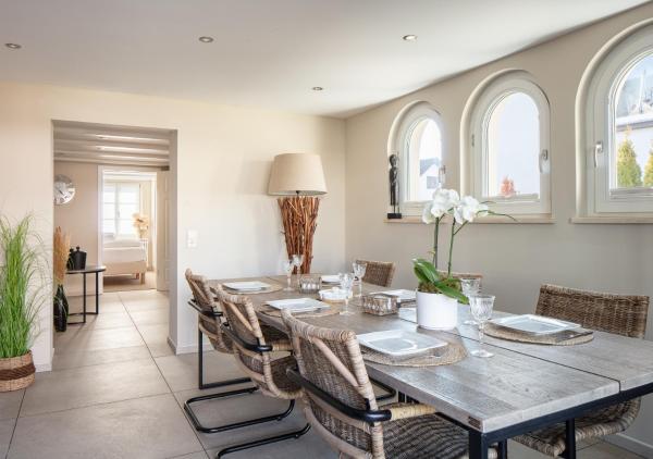På billedet ses objektet Seehaus Allensbach - Nature Suite beliggende i byen Allensbach.