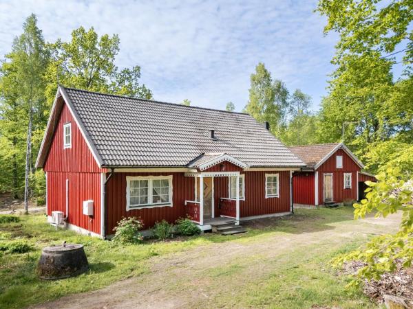 Auf dem Foto ist das Objekt Holiday Home Skärvudde Villan by Interhome in der Stadt Hulevik zu sehen.