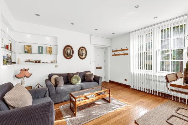 Kuva 6: Chic & Central One Bed Flat