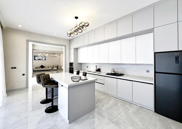 Na zdjęciu widoczny jest obiekt Qafqaz Modern Harmony położony w mieście Bum.