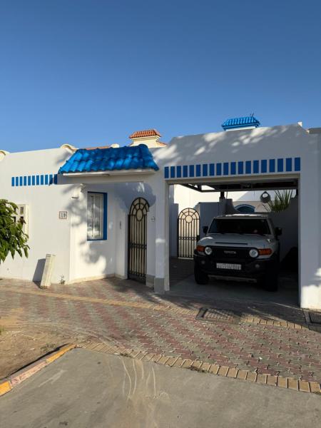 A la foto es mostra l'objecte Razz Villa فيلا راز situat a la ciutat de Dhahban.