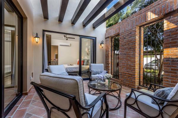 Deluxe Ground Floor 3 Br Sleeps 8 With Resort Amenities - Cabo San Lucas