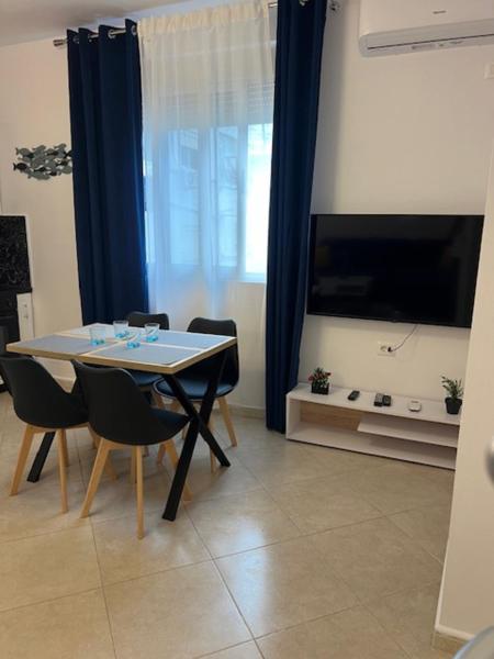 Na fotografii je vidět objekt Elegante Apartment Center nacházející se ve městě Durrës.