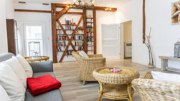 På billedet ses objektet Seadrift Strandgut beliggende i byen Tating.