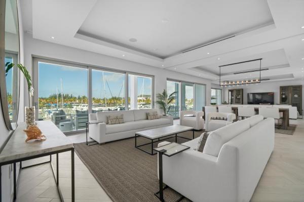 Casablanca Bahamas- New Luxury Waterfront Condo, Palm Cay, The Bahamas, Nassau