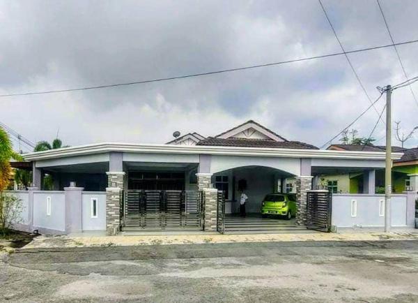照片显示了位于Selekoh市的Aloha Homestay 18pax Hutan Melintang物件。