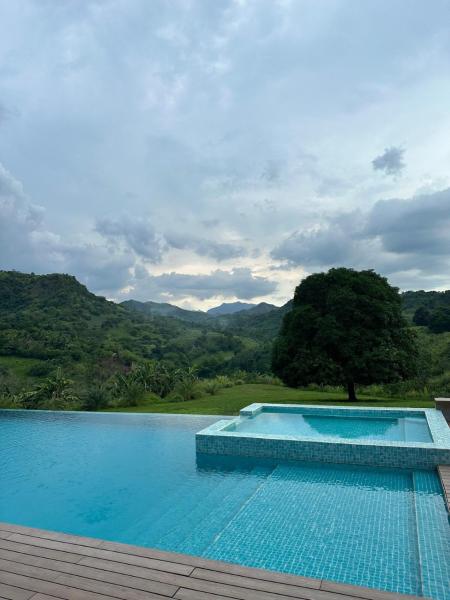 Na zdjęciu widoczny jest obiekt AA Leisure Farm położony w mieście Iba.