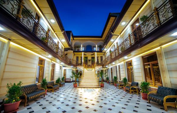 Na zdjęciu widoczny jest obiekt Hotel Grand House Real Estate położony w mieście Buchara.