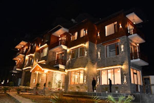 Nella foto è visibile l'oggetto Hotel Mountain Majesty's Inn, Manāli situato nella città di Baragrān.