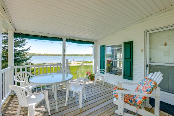 A la foto es mostra l'objecte Tallman Lake Access Family-Friendly Home with Dock! situat a la ciutat de Fountain.