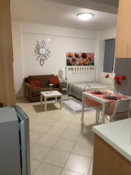 A la foto es mostra l'objecte Glyfada Centre Studio situat a la ciutat de Atenes.